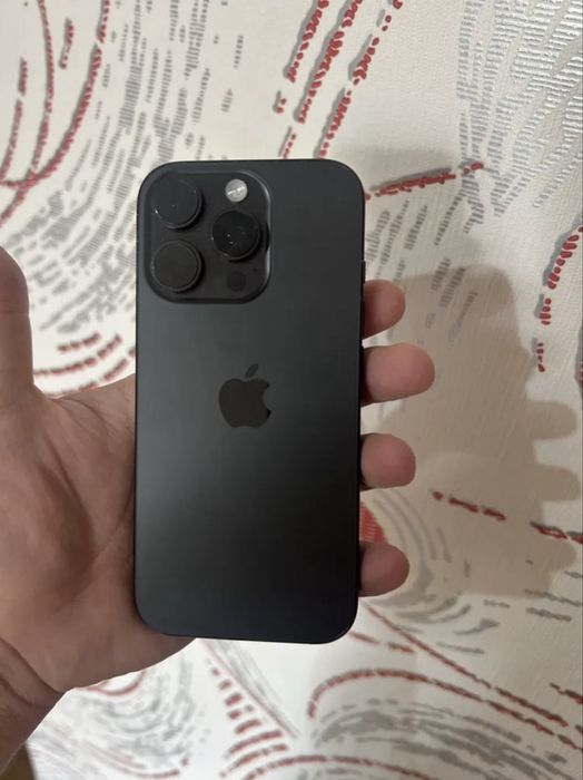 iPhone 16 pro продается срочно