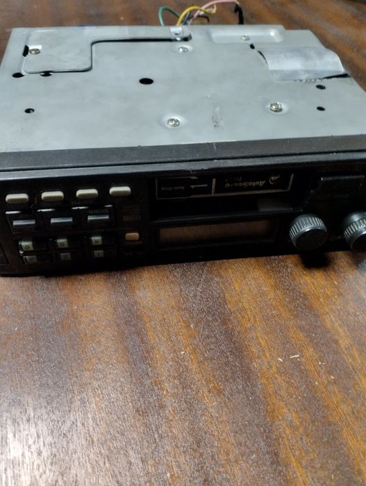 Стар автокасетофон