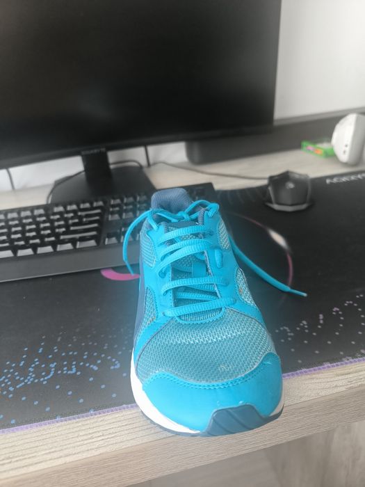 Puma adidasi sport marime 37,5