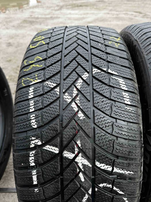SET 2 Anvelope Iarna 245/50 R19 BRIDGESTONE Blizzak LM005 105V