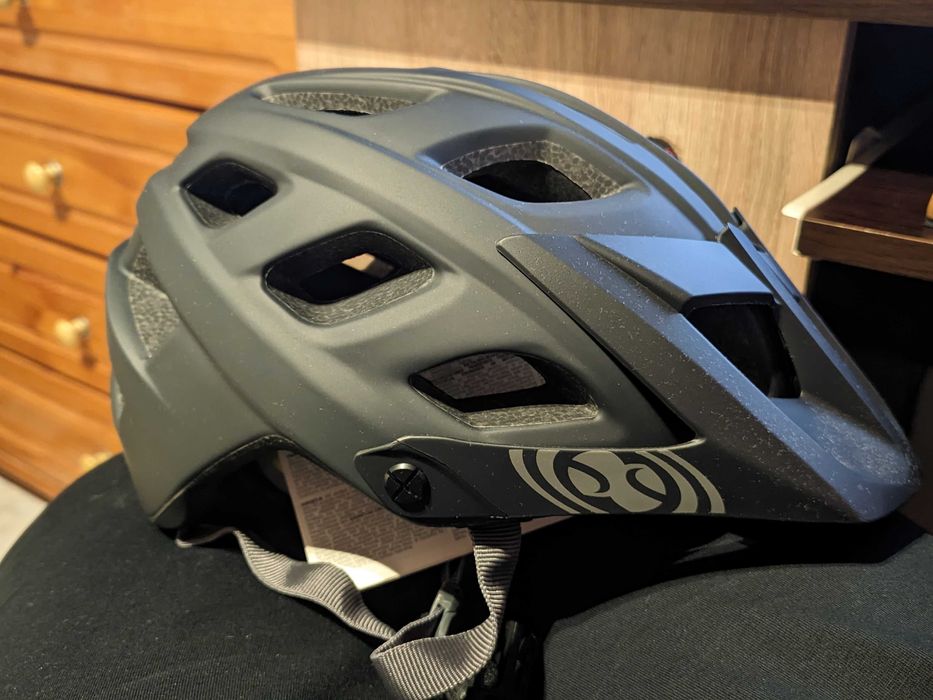 Каска Trail EVO, размер XS, черна