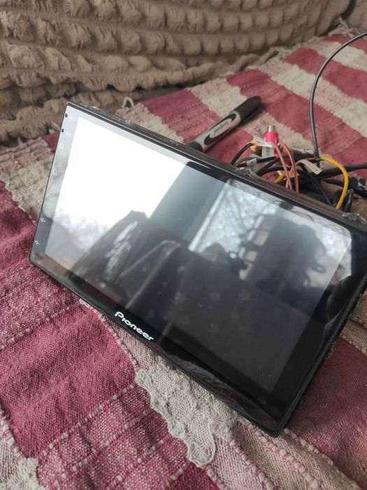 Продам авто магнитолу