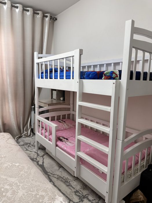 Bolalar (15 yoshgacha) uchun 2 etajli krovat