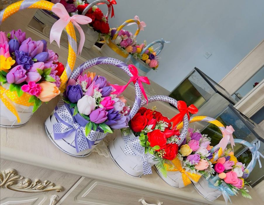 Gul dastalar sovga uchun