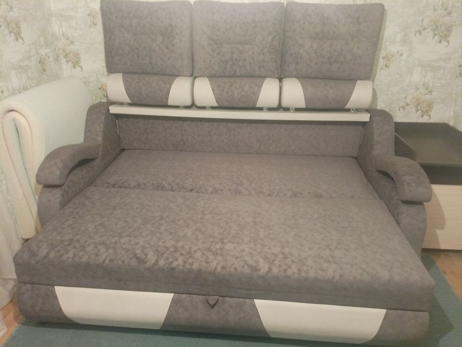Продам раскладной диван