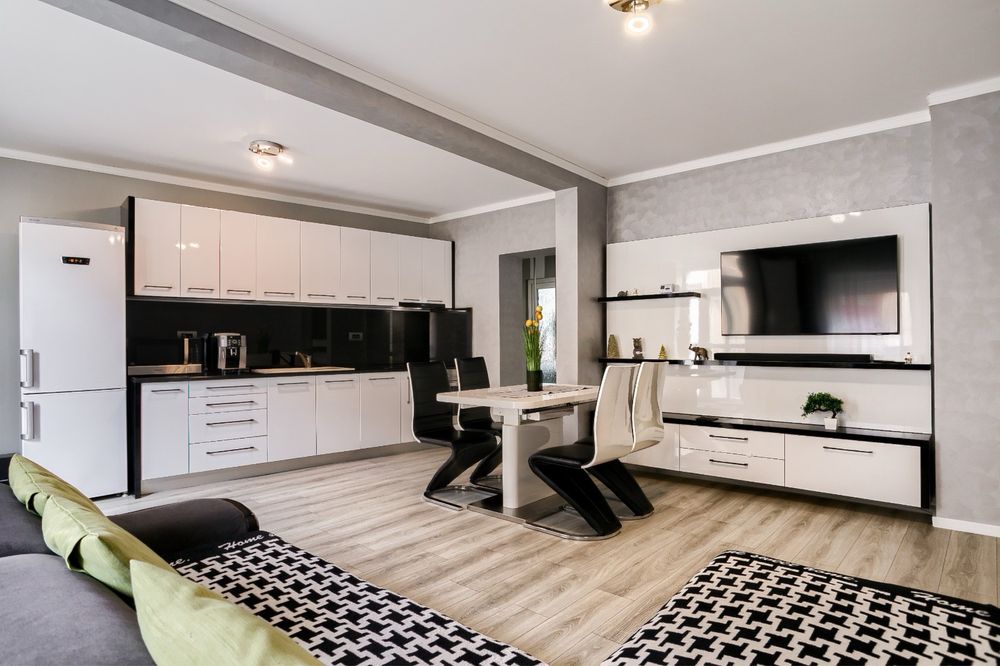 Proprietar vand apartament 3 camere