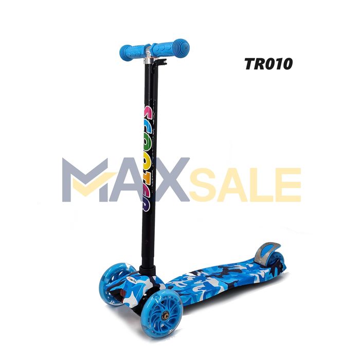 Детска тротинетка с 3 светещи колела синьо многоцветен скутер колело