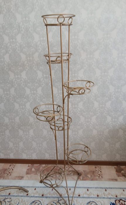 Подставка для цветов