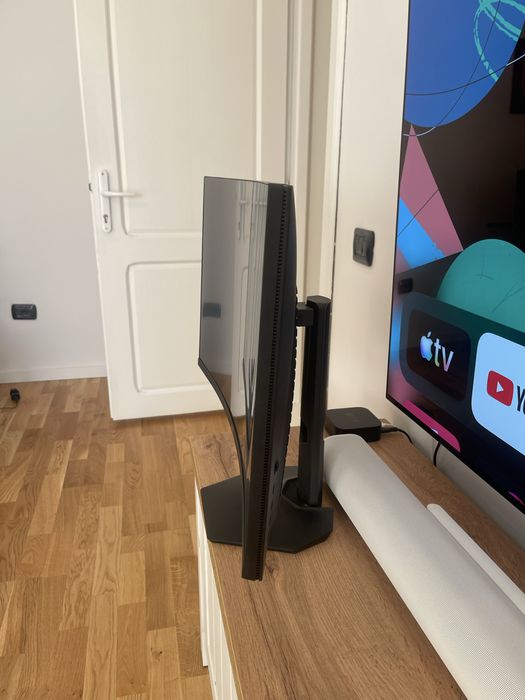 Monitor Gaming Dell 27” Curved – în stare foarte bună