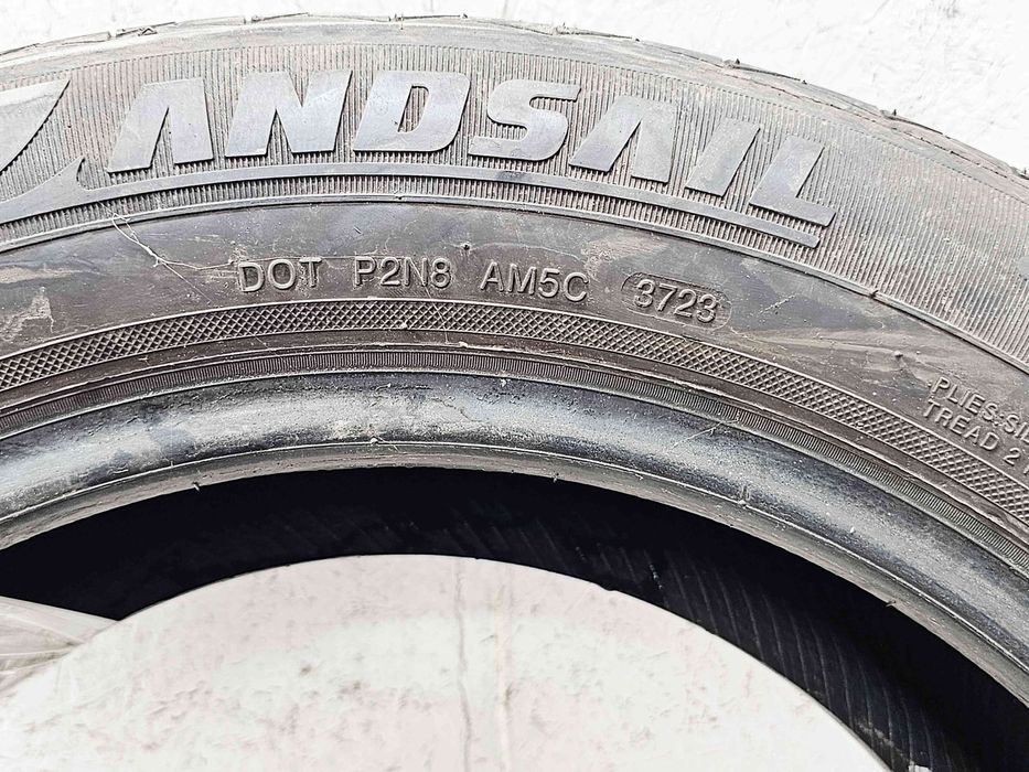 Set 2 anvelope vara Volkswagen Jetta 4 (162,163) [Fabr 2010-2016] 215/