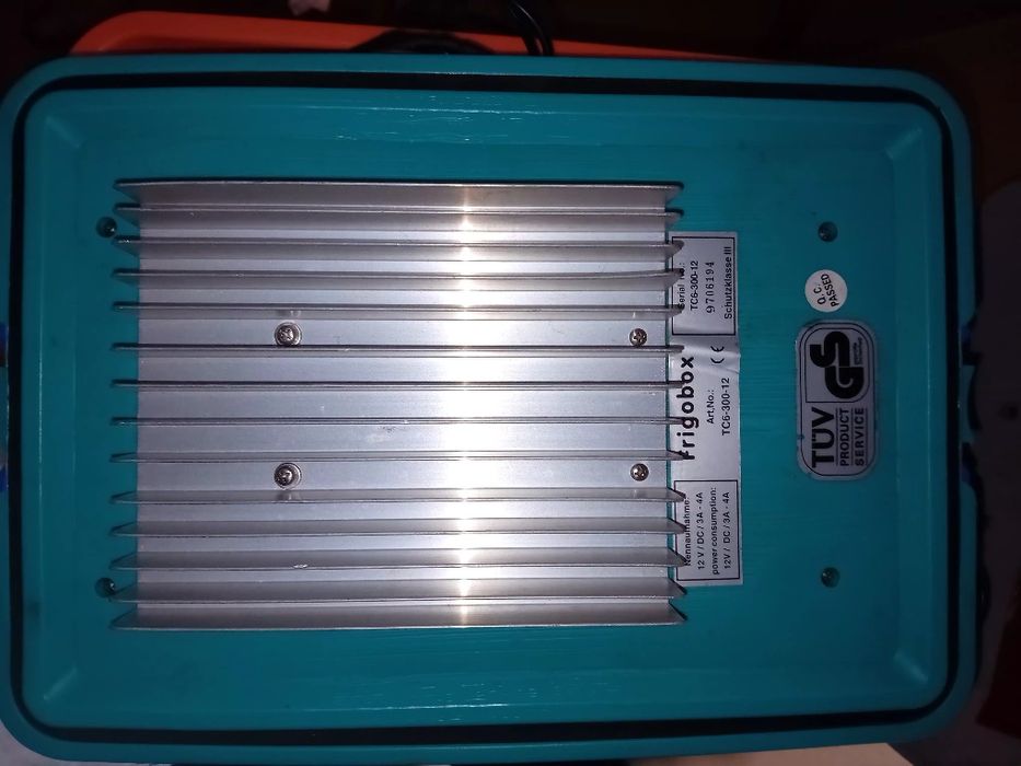 ХЛАДИЛН кутия 12волта