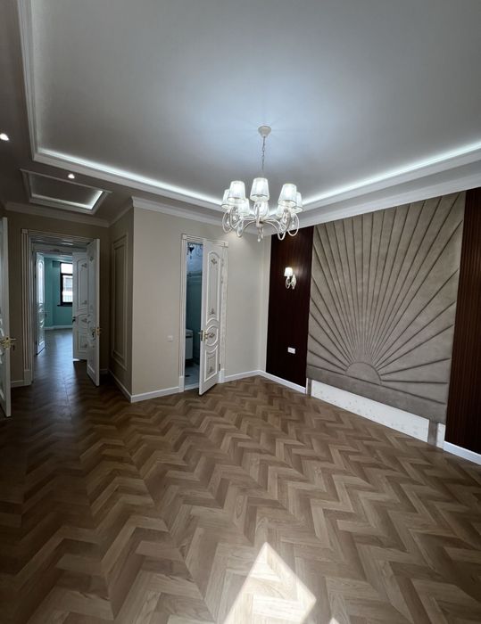 В элитной махалле хайтек участок стил нео классик рядом с линии метро