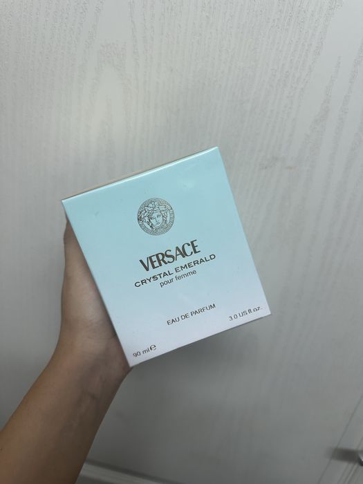 Verace crystal emerald