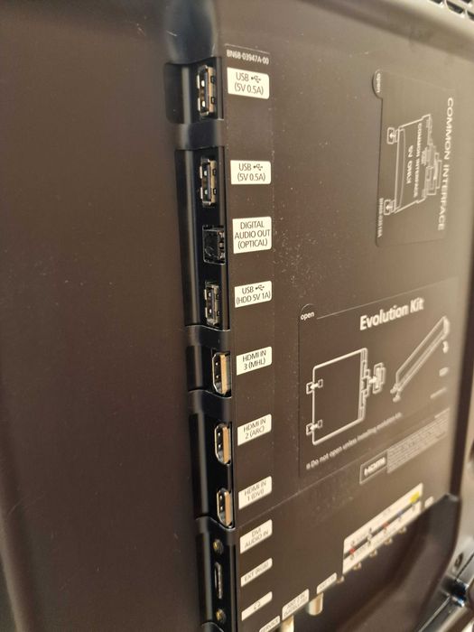 Телевизор Samsung UE40ES8007