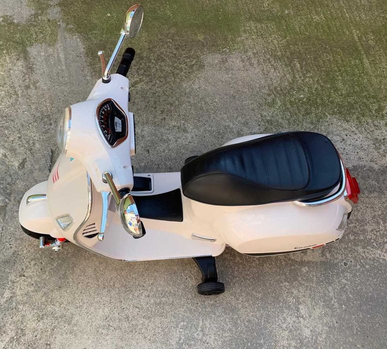 Motocicletă Electrică VESPA pentru Copii cu Muzică, Lumini și Sunete