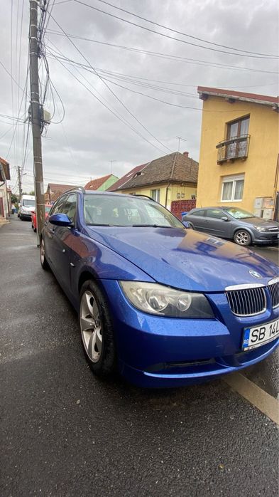 BMW 318i Touring E91