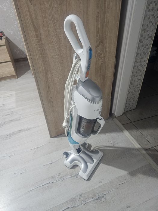 Vând aspirator  2in1