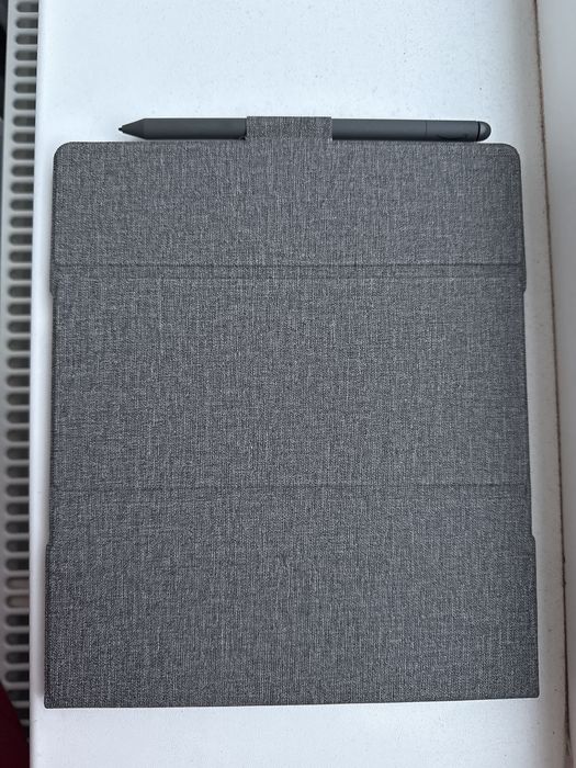 Ebook Reader Amazon Kindle Scribe, Premium Pen inclus, 16 GB, Negru