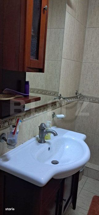 Casa de vanzare, cu 6 camere, 200 mp, zona centrala-Dej