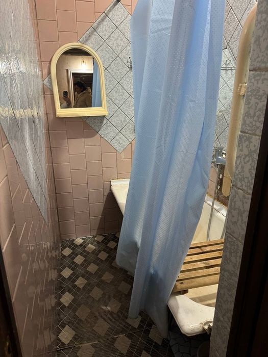 Юнусабад -10 3х комнатная кв.ра семейным.