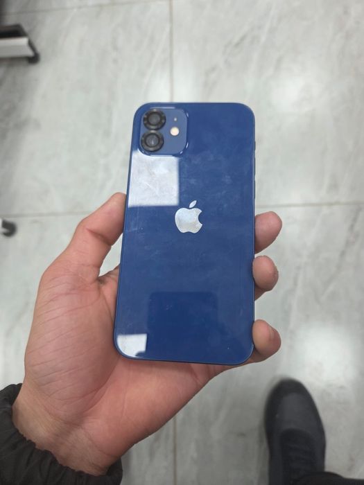 Айфон 12 сатылады