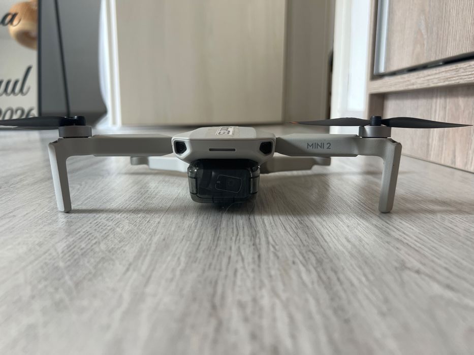 Drona dji mini 2
