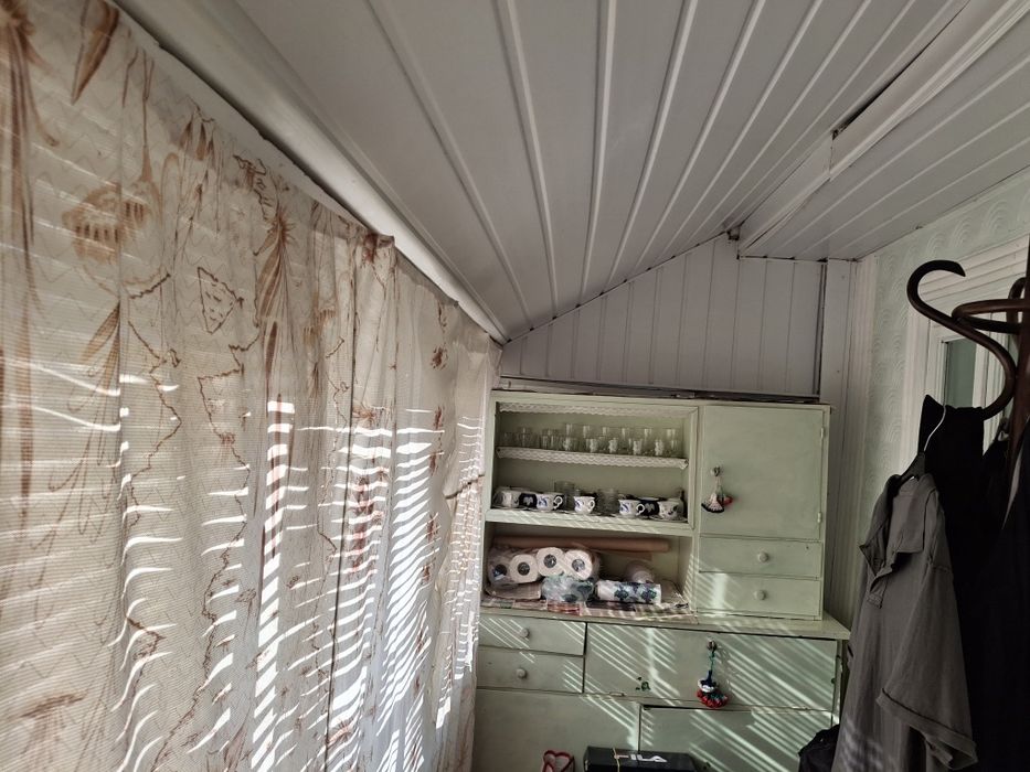 Vând casa loc. Stiubieni