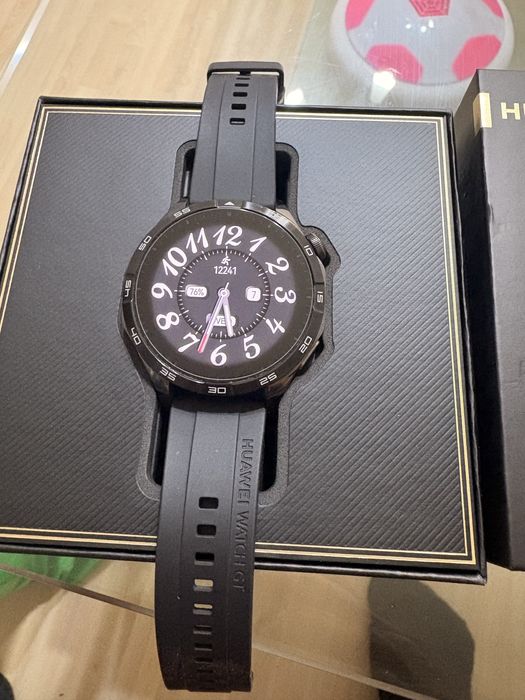 Huawei GT 4 - Перфектен