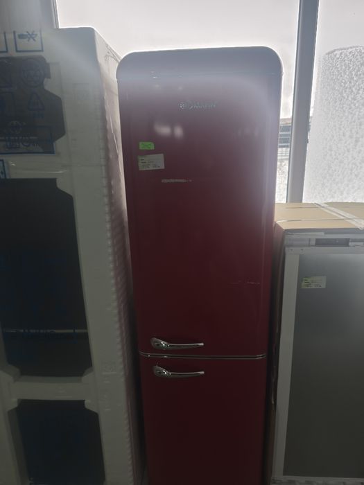 Нов Bomann ретро комбиниран хладилник/фризер KGR 7328.1 червен