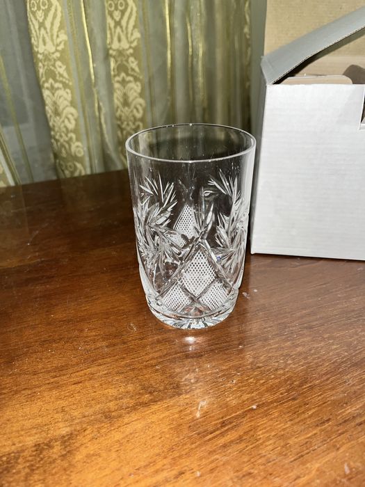 Стеклянные стаканы