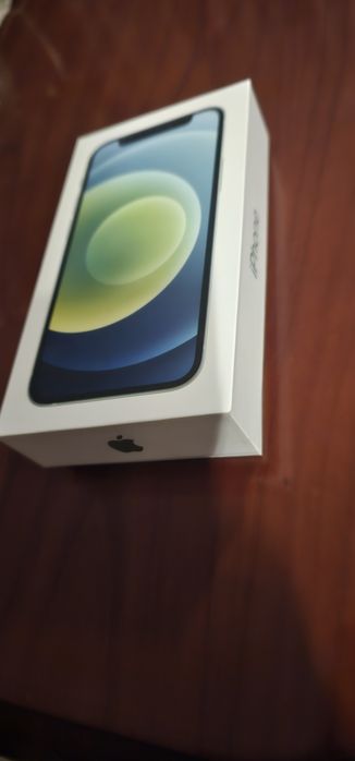 Vand telefon IPhone 12 mini