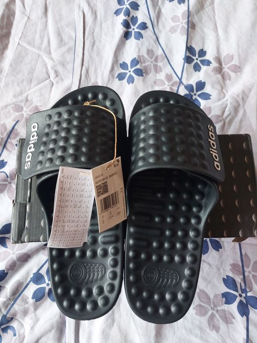 Adidas оригинални чехли