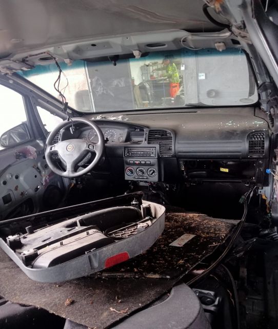 Calculator motor ECU GM 09 158 726 Opel Zafira A