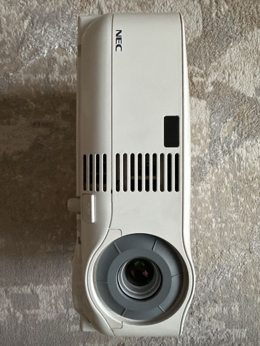 Видеопроектор NEC VT590