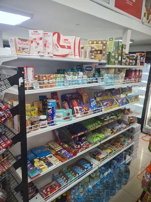 Холодильник и Стелажи