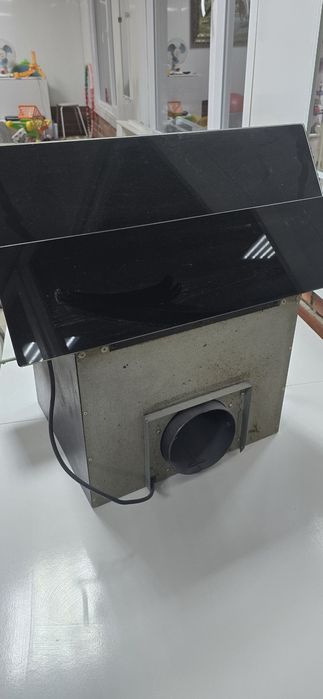 Вытяжка черная MAUNFELD