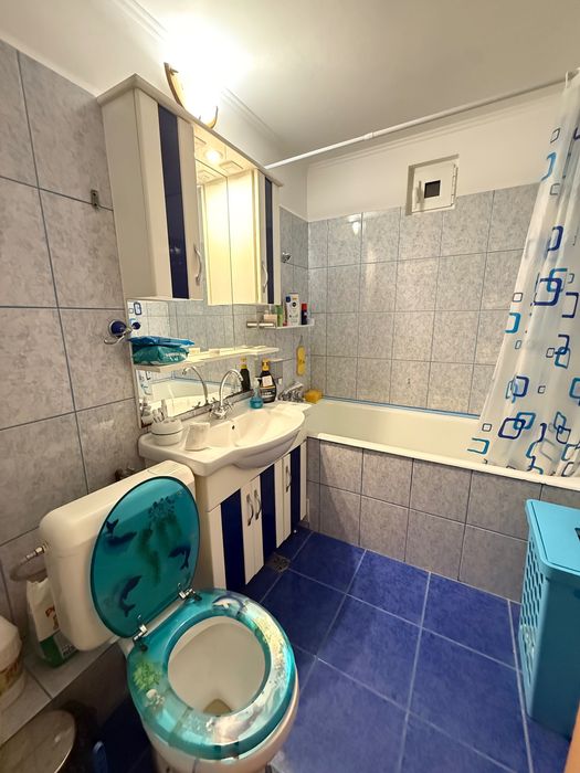 apartament 3 camere + loc de parcare de închiriat Pitești strada Exercițiu