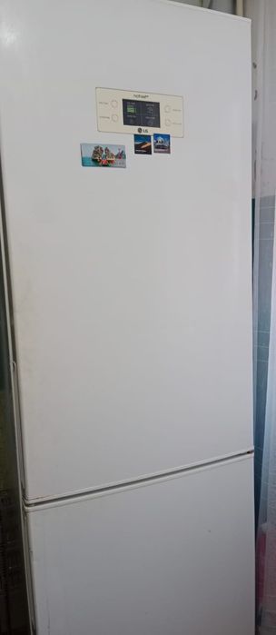 Продам холодильник