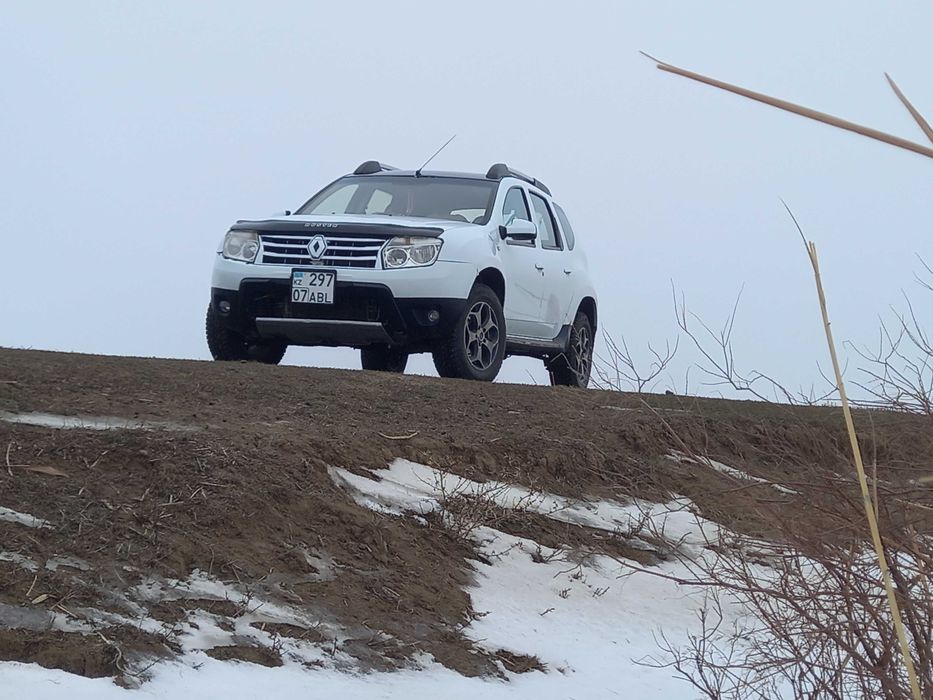 Рено Дастер в хорошем состояний.