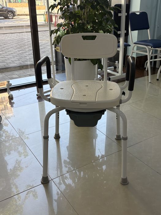 Многофункциональный унитаз 4-в-1