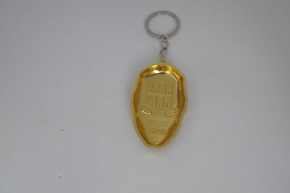 breloc iron man din fier