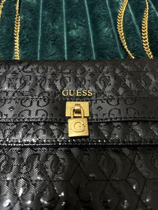 Geanta crossbody Guess