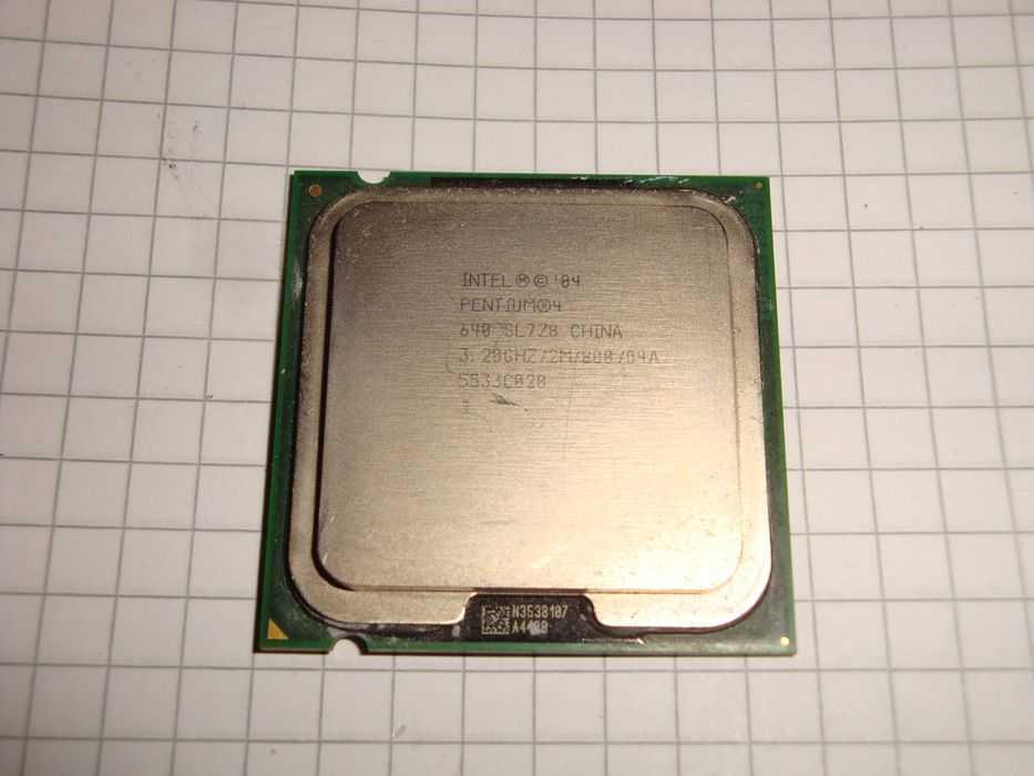 Procesor intel pentium 4 640 3.2Ghz 2mb FSB 800 Mhz LGA 775 SL7Z8