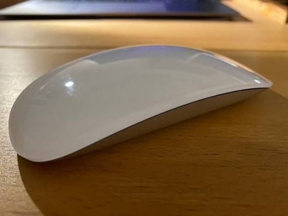 Magic mouse 2 sotiladi