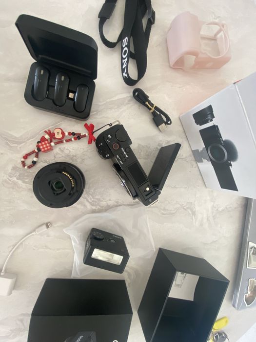 Продам камеру sony zv-E10