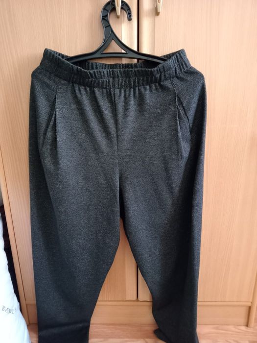 Женский брючный костюм