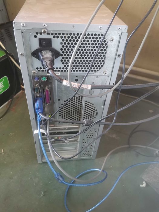 Calculator si monitor