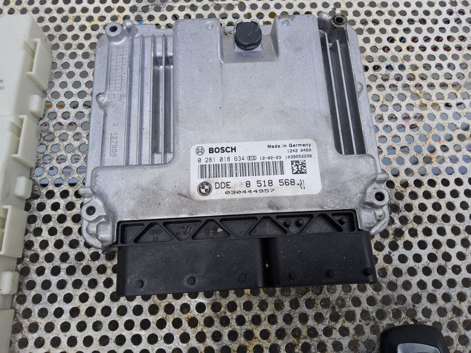 Kit Pornire BMW F30 2.0 f31 cutie manuala ecu cod 8518568 cheie modul