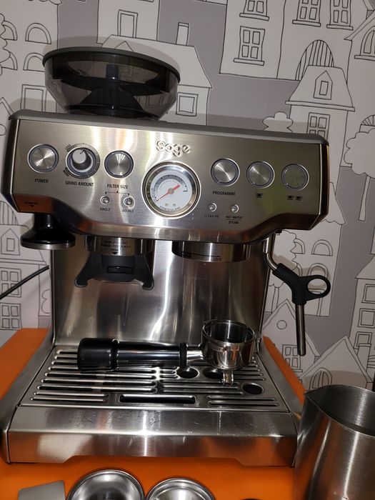 Еспресо машина SAGE Barista Express 875 Кафемашина с кафемелачка