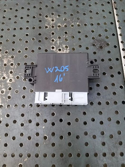 Modul senzori parcare pdc mercedes c class w205 a0009004710